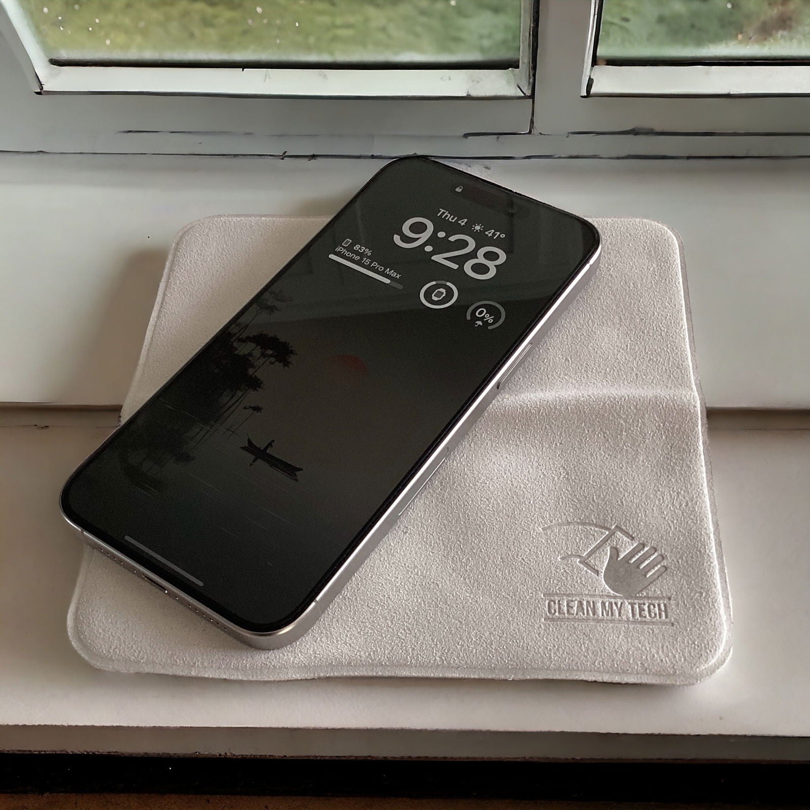 Polishing Cloth for Apple Products and Other Devices - Clean My Tech