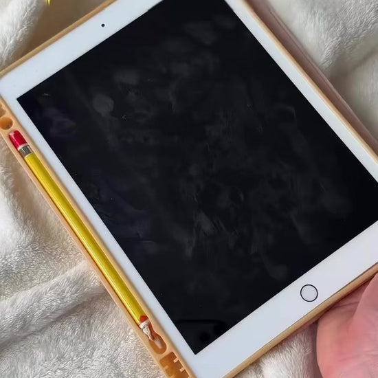 The E-Cloth Screen Cleaning Cloth from Clean My Tech being used to wipe fingerprints from a iPad.